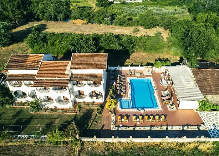 Ξενοδοχείο με διαμερίσματα Del Sol Corfu