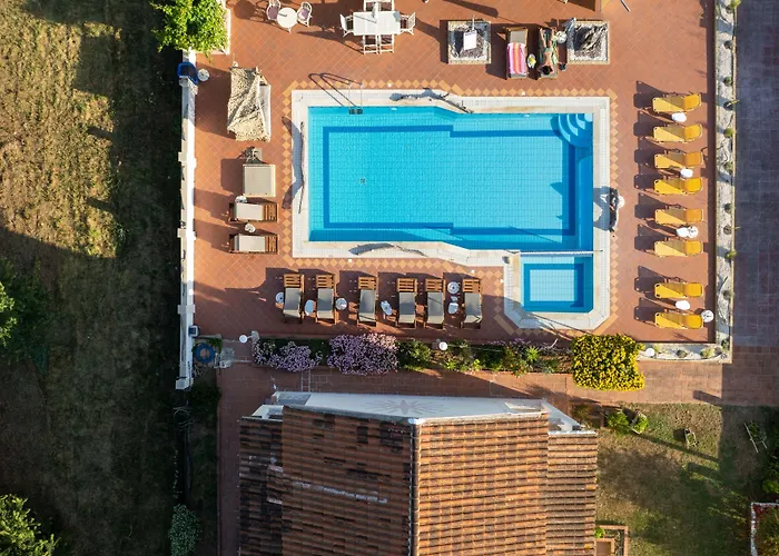 Ξενοδοχείο με διαμερίσματα Del Sol Corfu